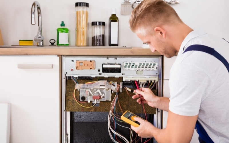 Professional appliance repairs services